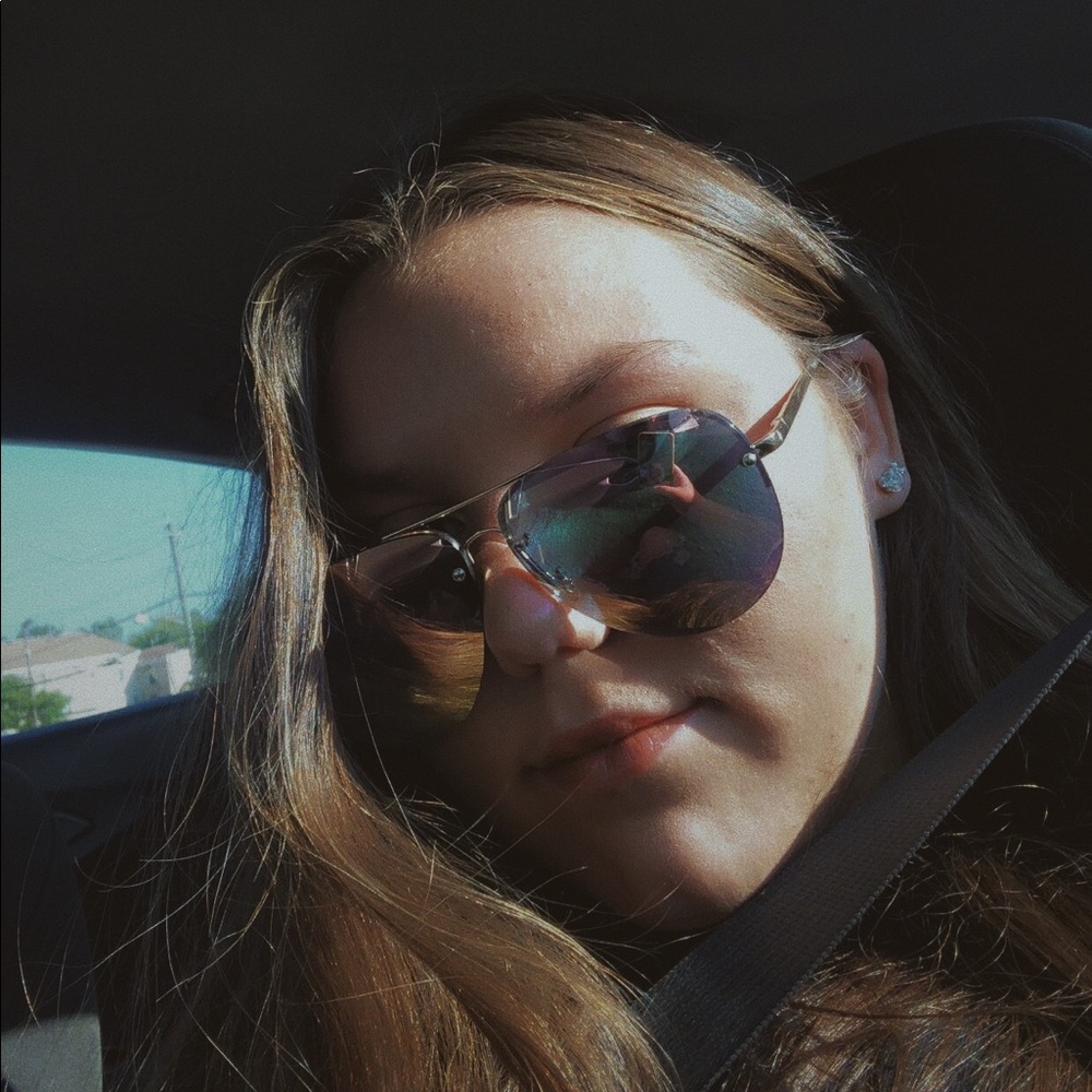 Meet your Posher, Kristina